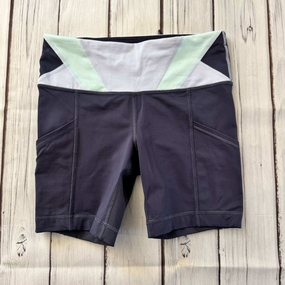 Lululemon Shorts Women's Size 4 Cycling Spin‎ Bike Pockets Color block